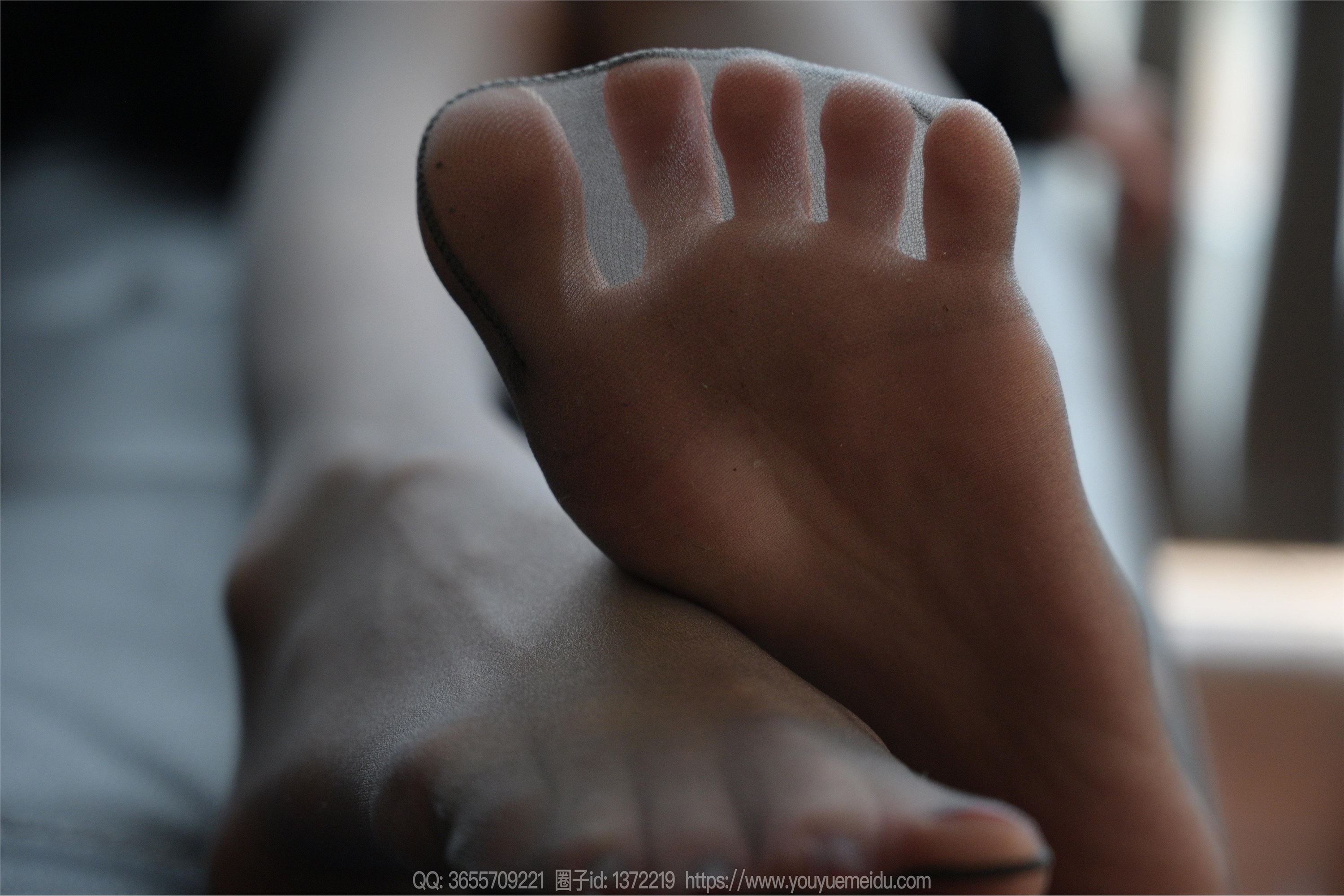 IESS异思趣向  2024.03.19 丝享家 1693 团团《长腿黑执事》